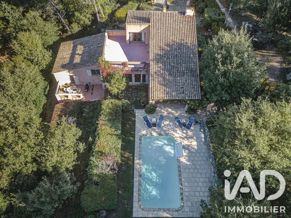 vente Maison - 7 pièce(s) - 217 m² Saint-Antonin-sur-Bayon (13100)