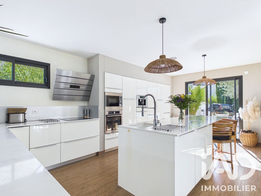 Vente Maison Vente Maison/villa 6 pièces Saint-julien-les-villas
