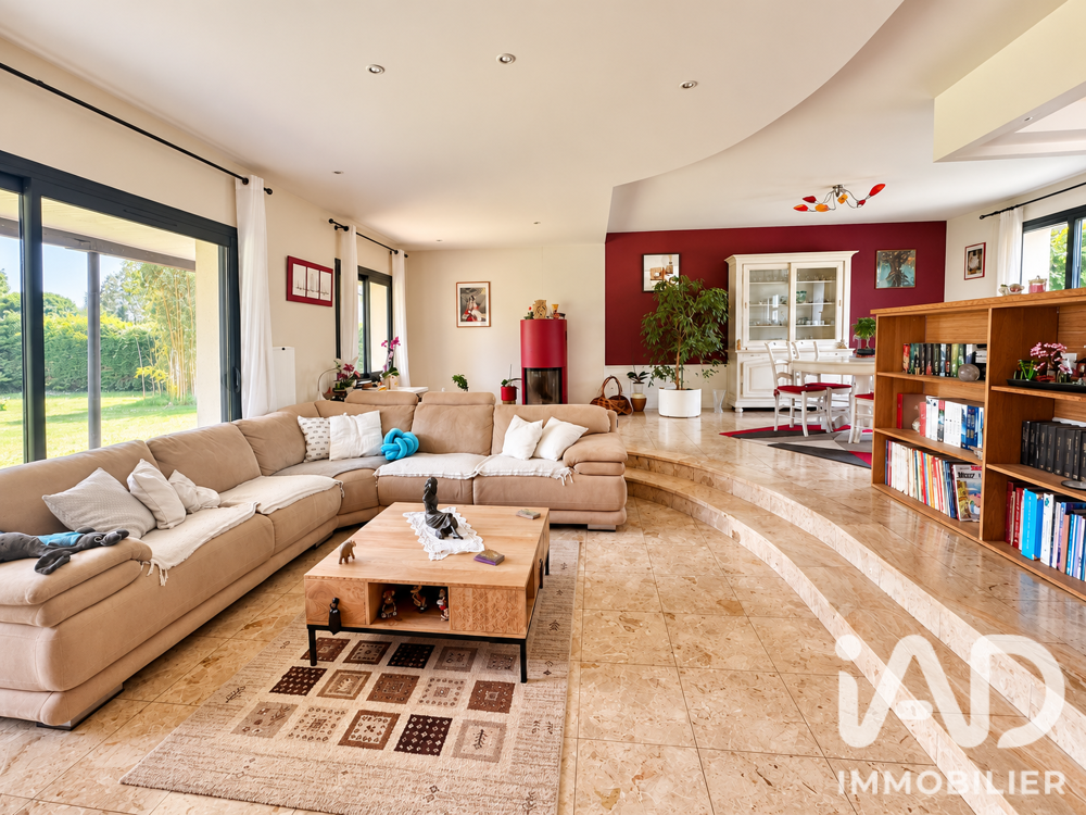 Vente Maison Vente Maison/villa 8 pièces Tiercé