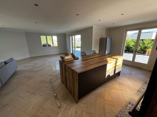  Maison à louer 5 pièces 175 m²