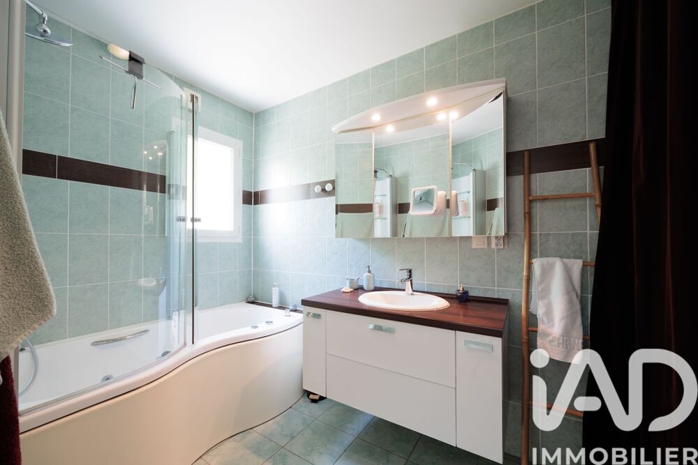 à vendre  Maison Saint-Genis-les-Ollières (69290)