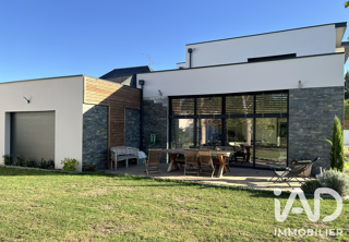  Maison à louer 6 pièces 208 m²