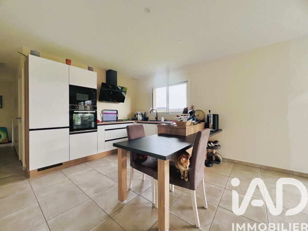 Vente Maison Vente Maison/villa 5 pièces Saint-clément-les-places