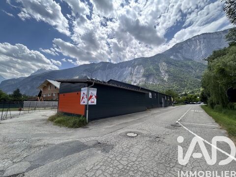   Vente Boutique/Local commercial 843 m&sup2; 