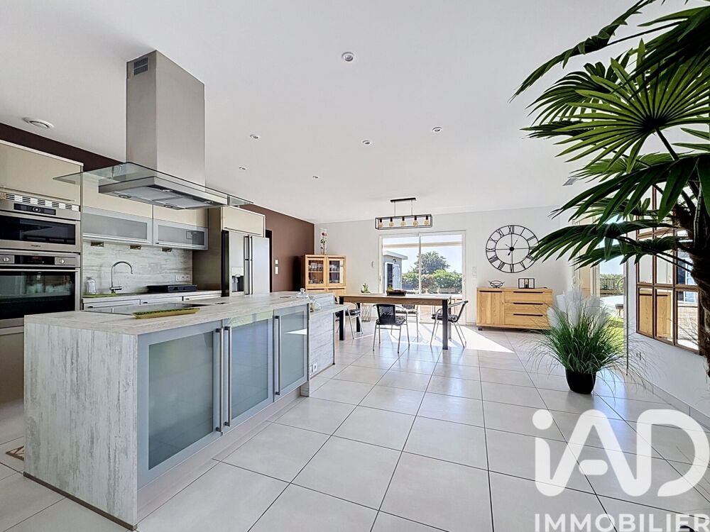 vente Maison - 5 pièce(s) - 151 m² Vendres (34350)
