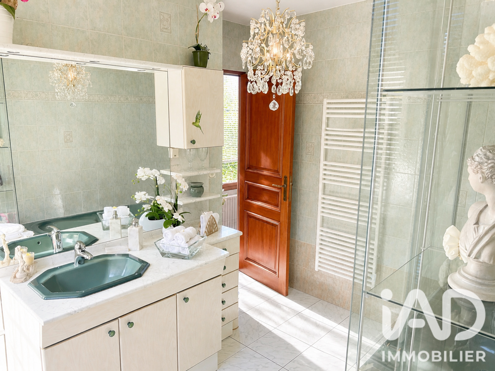 à vendre  Maison Le Mesnil-le-Roi (78600)