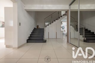  Maison � vendre 9 pi�ces 214 m�