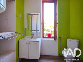  Immeuble à vendre 15 + pièces 228 m²