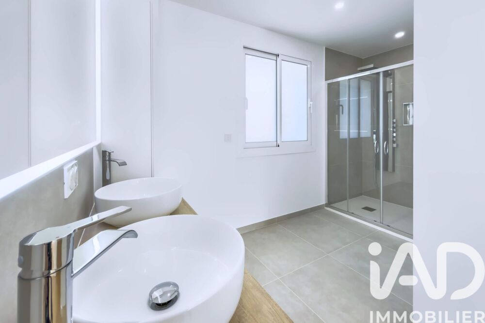 à vendre  Maison Équemauville (14600)