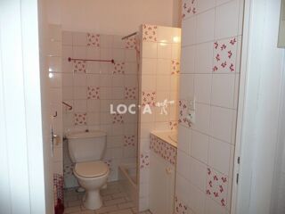  Appartement à louer 4 pièces 83 m²