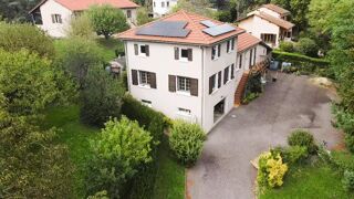  Maison  vendre 10 pices 121 m