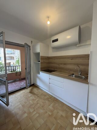  Appartement à louer 2 pièces 42 m²