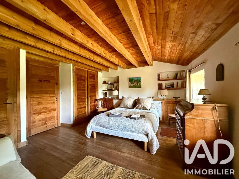 à vendre  Maison Saint-Bonnet-le-Château (42380)