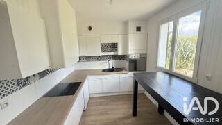  Maison à louer 7 pièces 200 m²