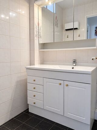  Appartement à louer 3 pièces 57 m²