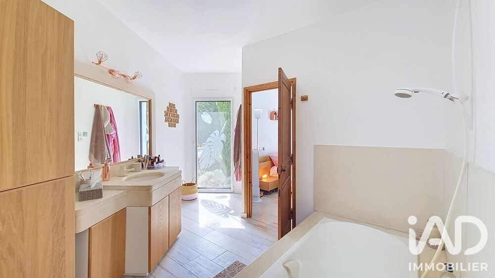 à vendre  Maison Venasque (84210)