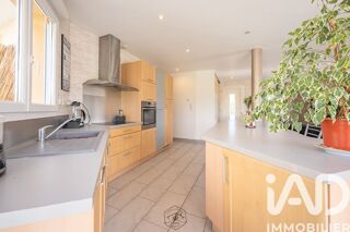  Maison à vendre 10 pièces 201 m²