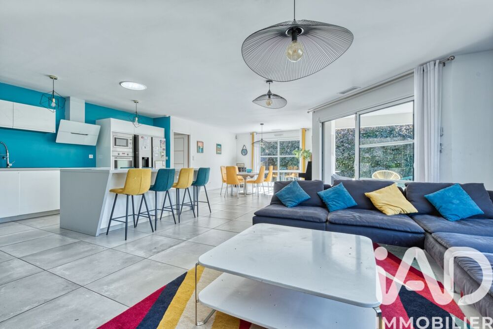 Vente Maison Vente Maison traditionnelle 6 pièces Camblanes-et-meynac