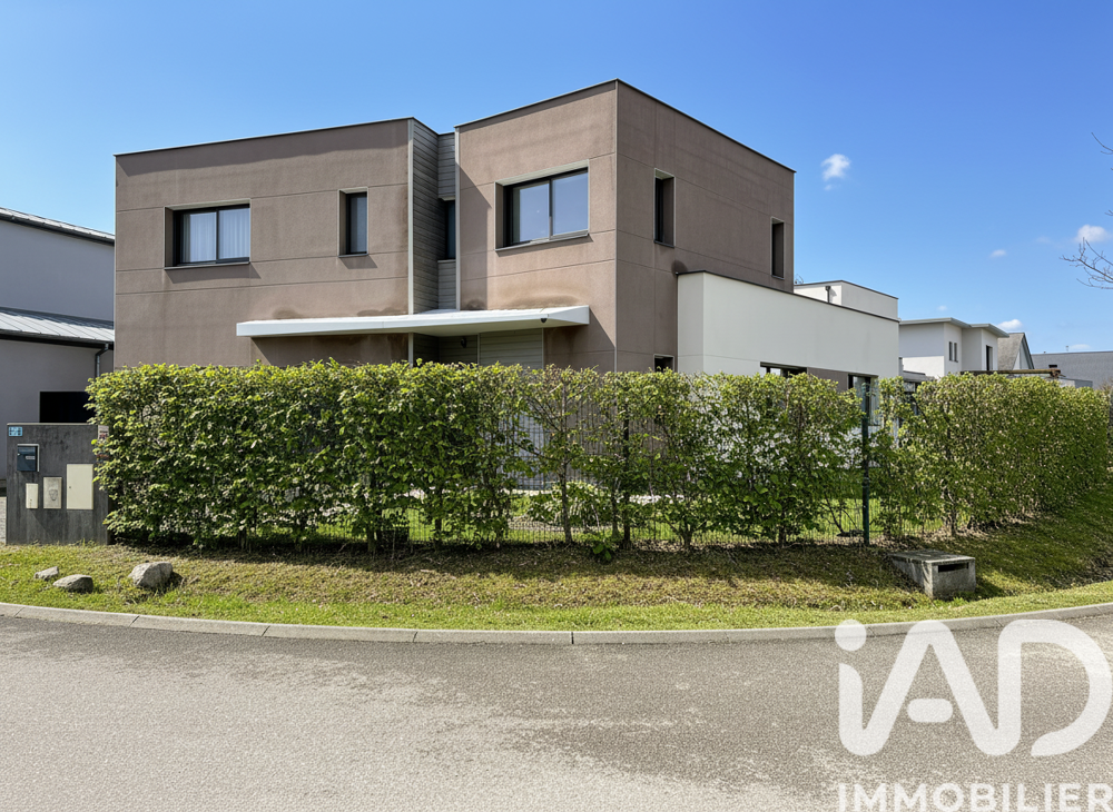 Vente Maison Vente Maison d'architecte 6 pièces Isneauville