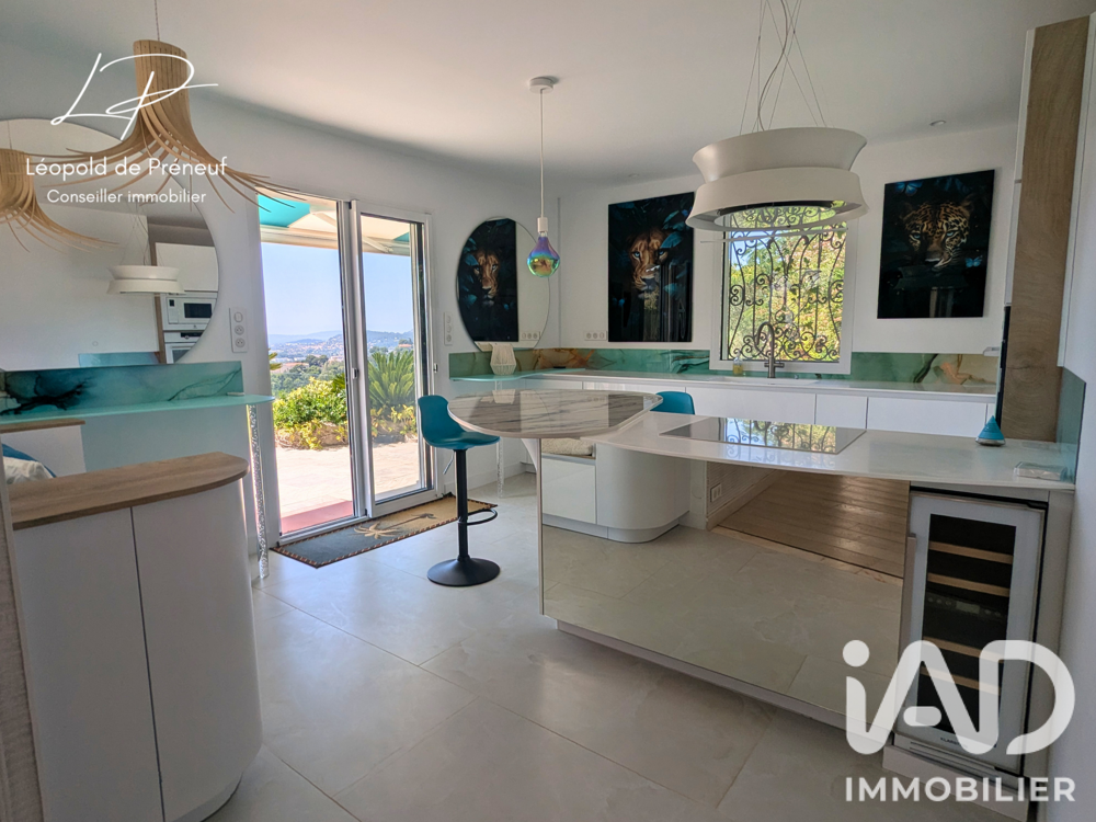 Vente Maison Vente Maison d'architecte 8 pièces Hyères