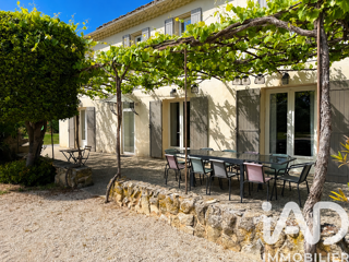  Maison à vendre 15 + pièces 335 m²