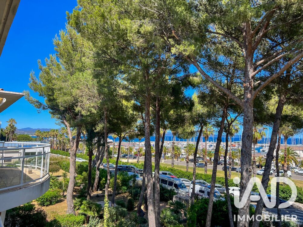 à vendre  Appartement Hyères (83400)