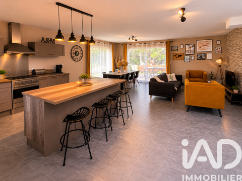   Vente Maison Maison - 4 pièce(s) - 104 m²