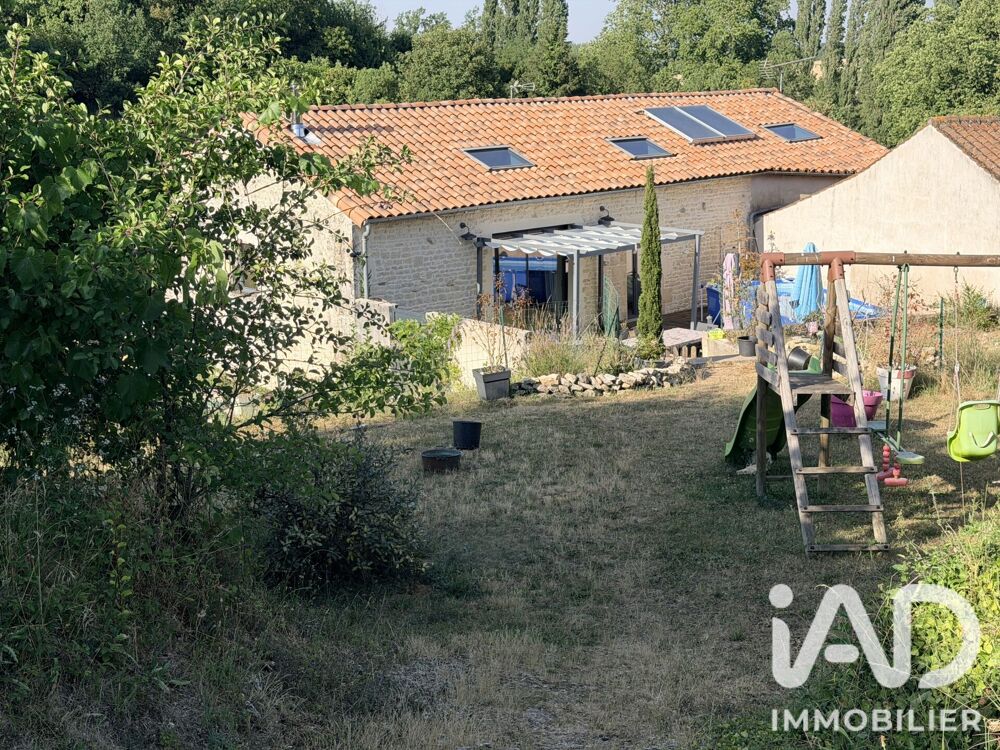 Maison 5 pièces 130 m² · à Sciecq · 130 m² · 300 000 €