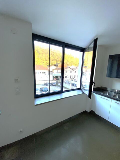  Appartement � louer 4 pi�ces 110 m�