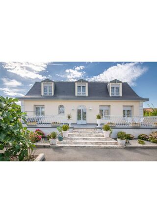  Maison à vendre 10 pièces 367 m²