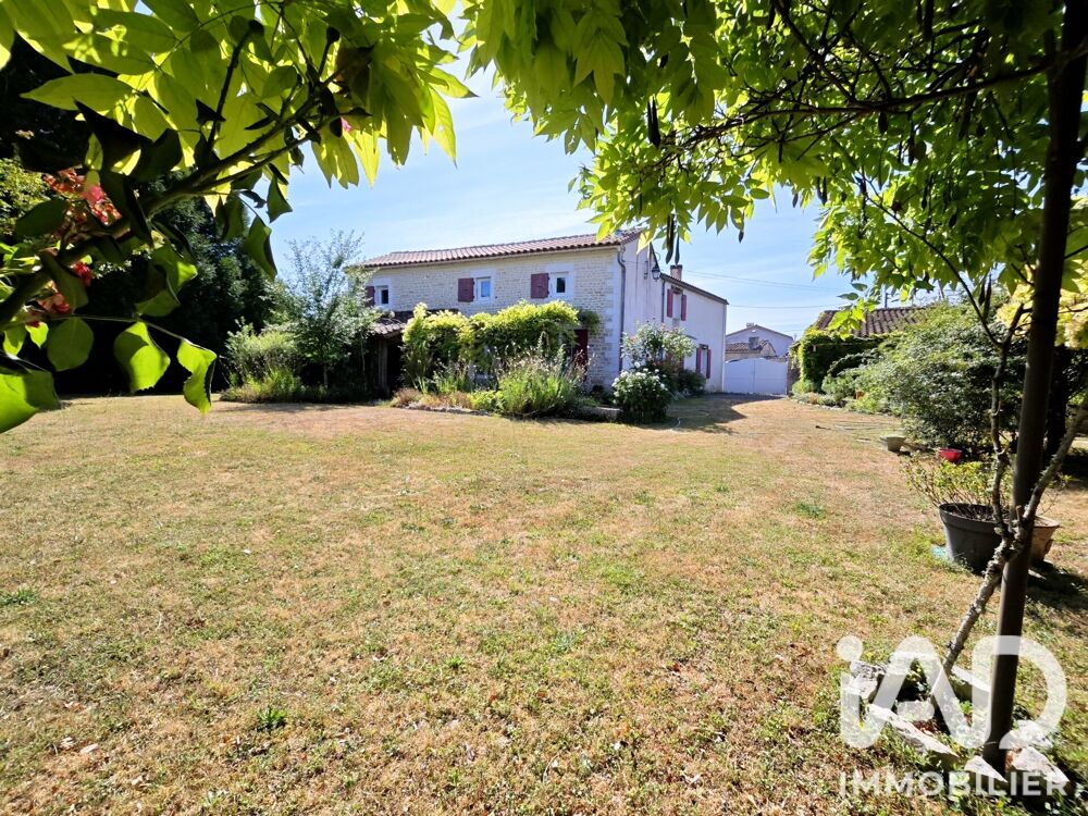 Vente Maison Vente Maison de campagne 9 pièces Romazières