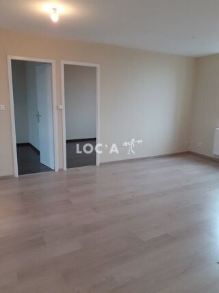  Appartement à louer 3 pièces 64 m²