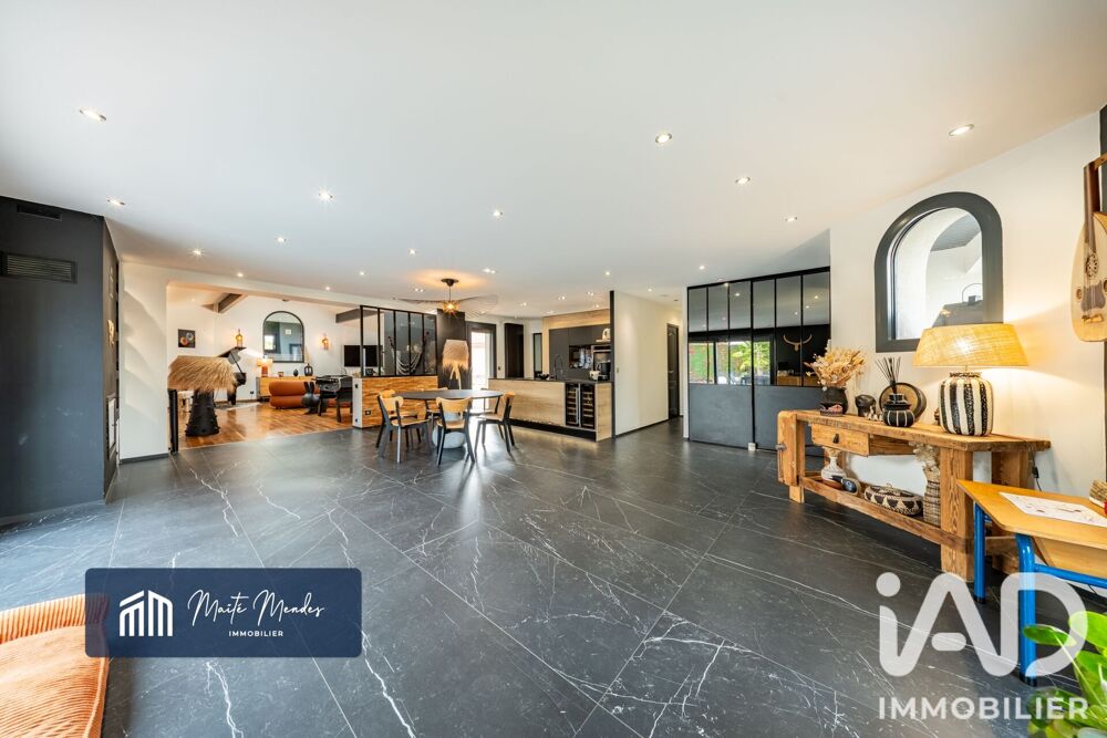 à vendre  Maison Saint-Marcellin-en-Forez (42680)
