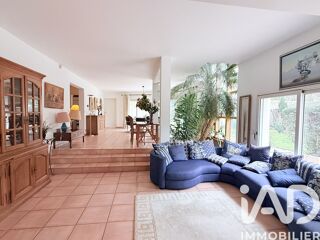  Maison à vendre 8 pièces 261 m²