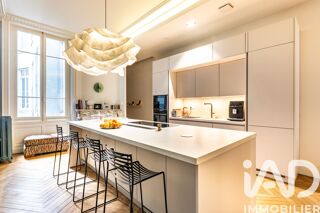  Appartement à vendre 7 pièces 165 m²