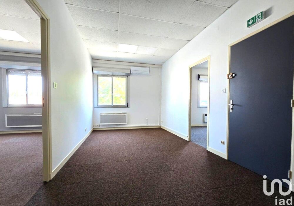   Location - 80 m² 