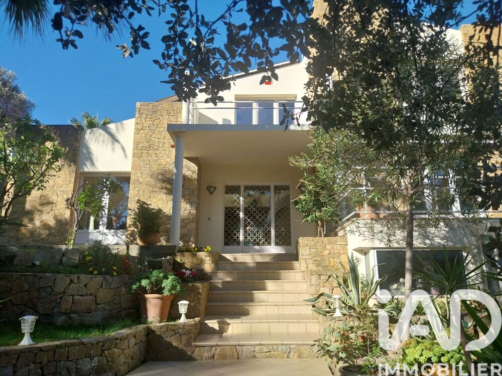 Vente Maison Vente Maison traditionnelle 8 pièces Sanary-sur-mer