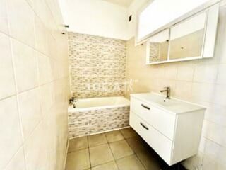  Appartement à louer 3 pièces 65 m²