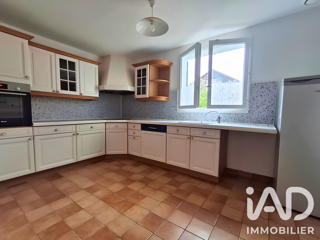  Maison à louer 7 pièces 148 m²