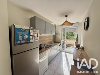  Appartement à louer 5 pièces 77 m²