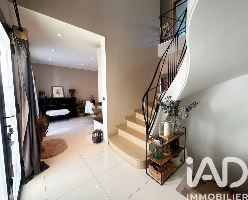 Vente Maison Vente Maison traditionnelle 7 pièces Saint-maur-des-fossés