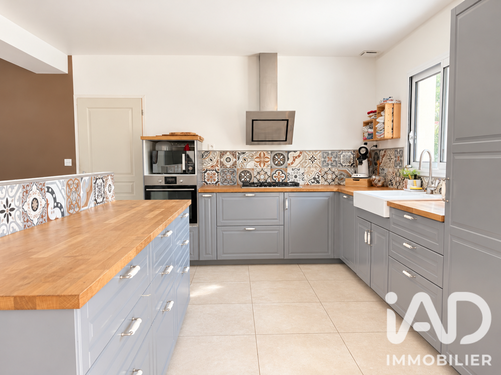 Vente Maison Vente Maison/villa 7 pièces Nazelles-négron