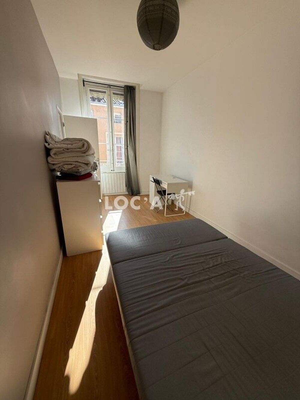 1100€ CC / Mois A SAISIR!! GUILLOTIERE f3 meublé ttes ch....