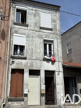  Immeuble à vendre 181 m²