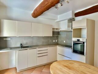  Maison � louer 6 pi�ces 196 m�