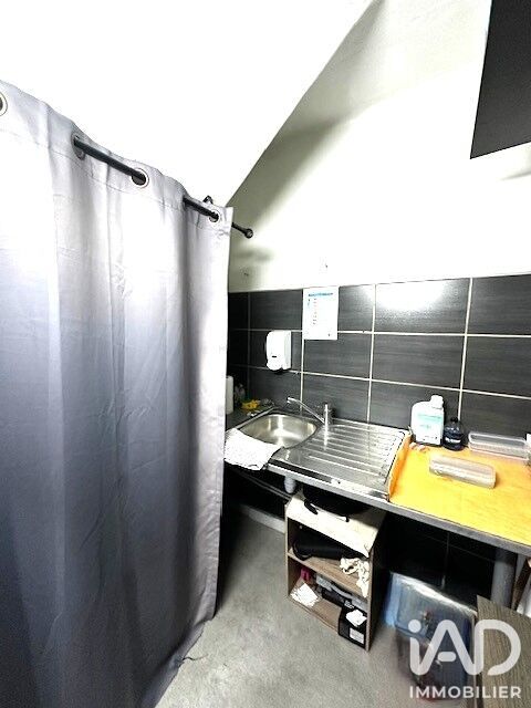   Vente Divers Services 20 m&sup2; 