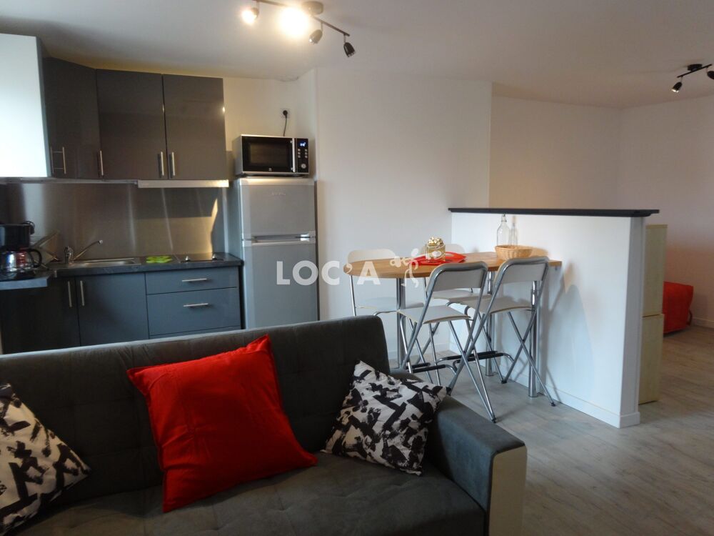 700€ CC / Mois A SAISIR!! f1 composé d'un séjour, cuisin....