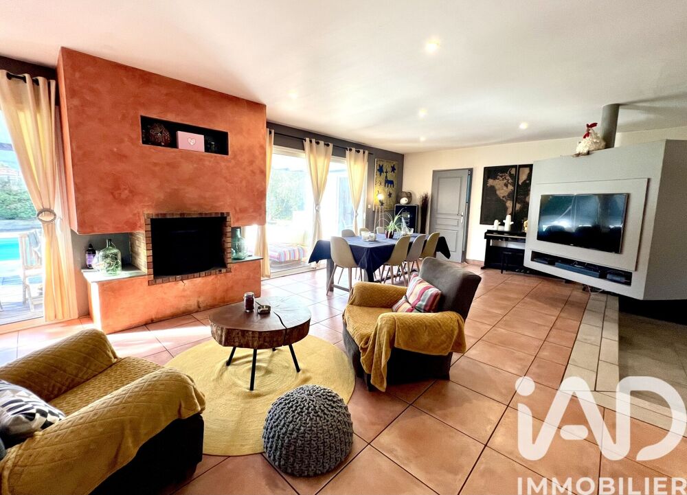 Vente Maison Vente Maison/villa 8 pièces Salles