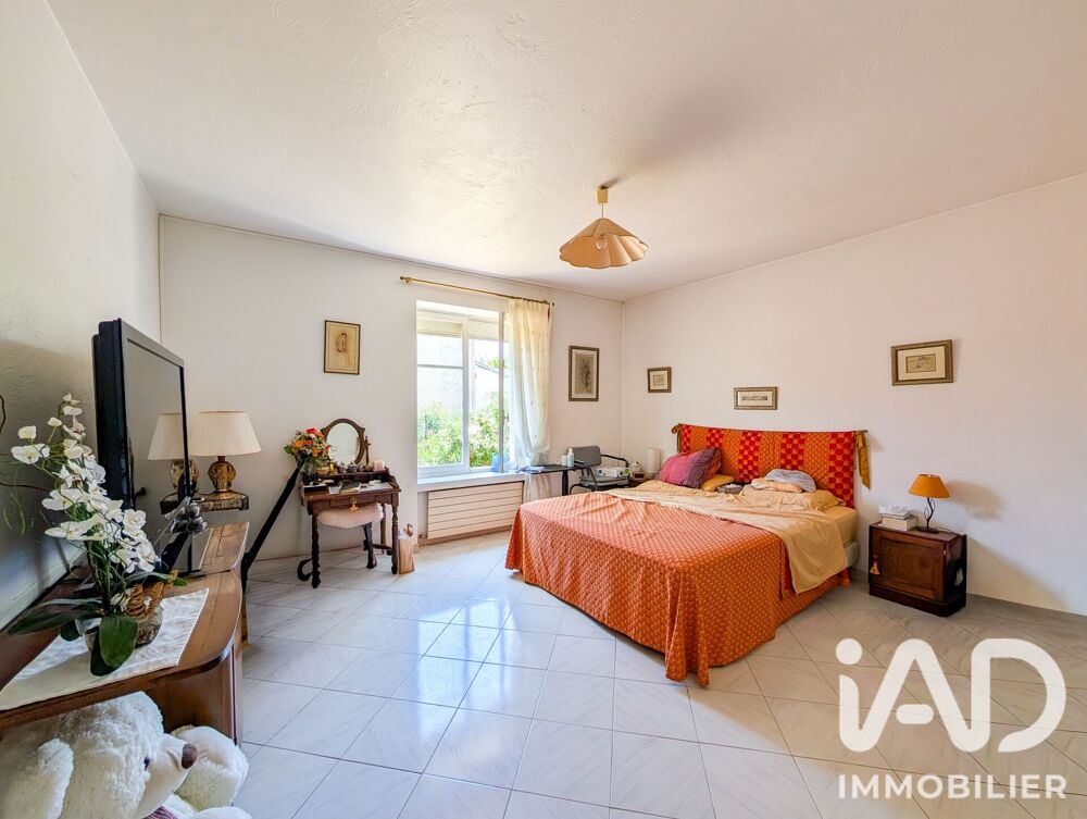 à vendre  Maison Cagnes-sur-Mer (06800)