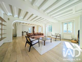  Maison à louer 6 pièces 185 m²